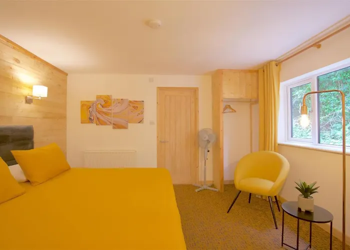Shenstone Lodge Kidderminster