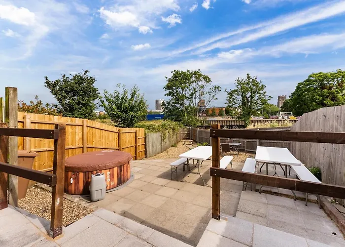 Rooms In City Centre House With Kitchen, Lounge, Games Room, Garden Ipswich