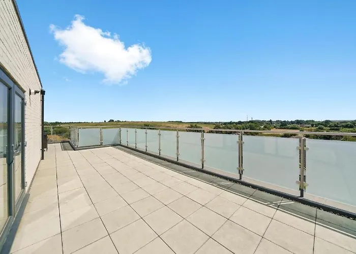 Heathrow Haven: Stylish Apartments In The Heart Of Slough