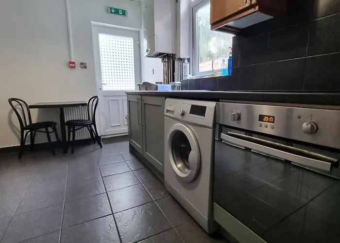 Double Room With Kitchen Facilities Nottingham