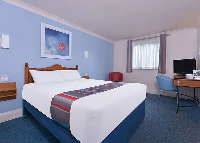 Travelodge Northampton Wootton