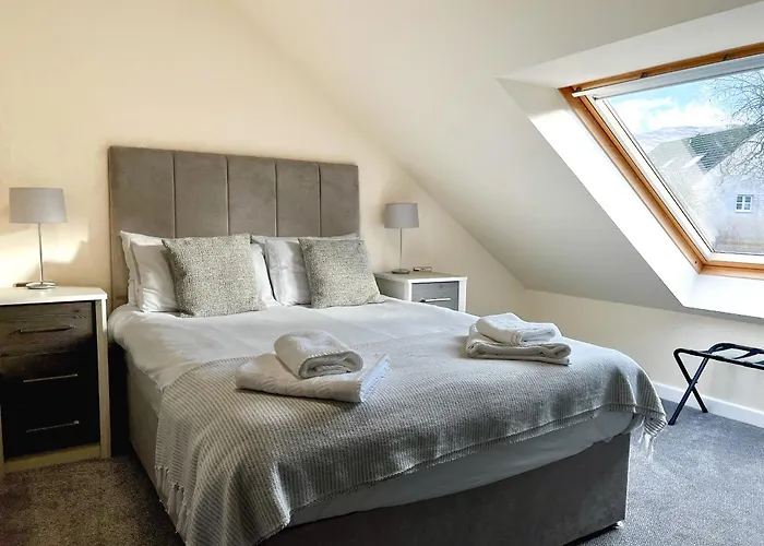 Loch Ness Gate House Hotel Fort Augustus