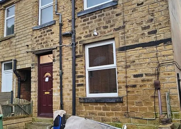 The Luxe - Entire House Hotel Huddersfield