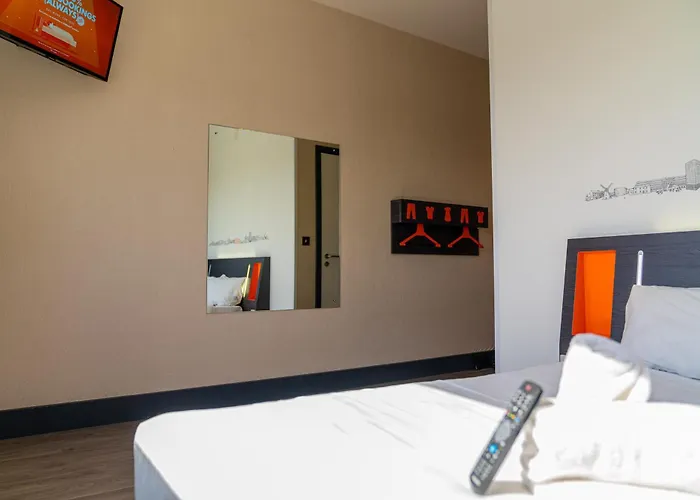 Easyhotel Milton Keynes