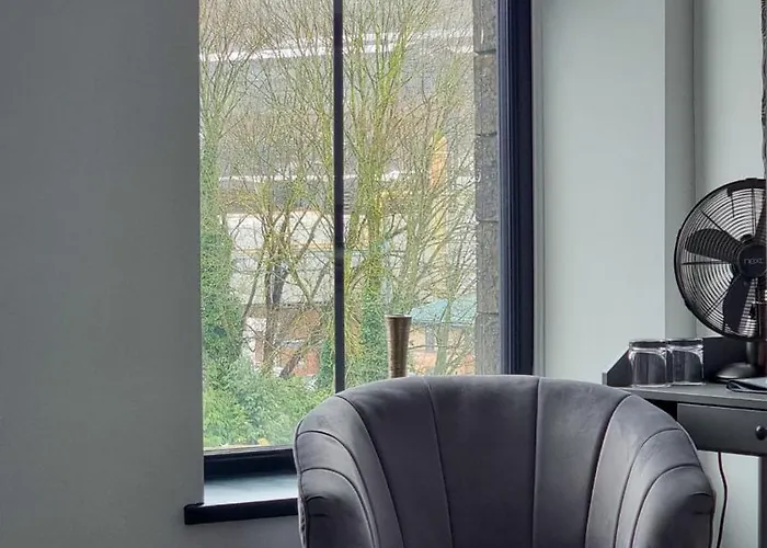 Stocksbridge (South Yorkshire) Hotels