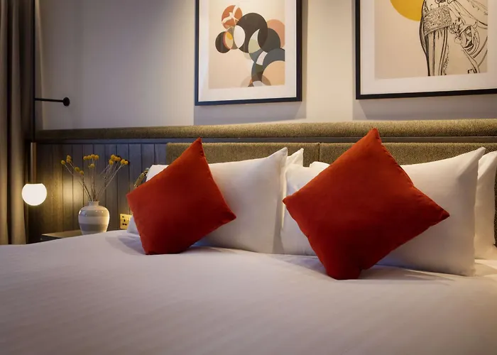 The Samuel Ryder Hotel St Albans, Tapestry Collection Hilton