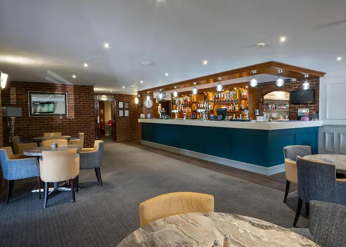 Beaufort Park Hotel Mold
