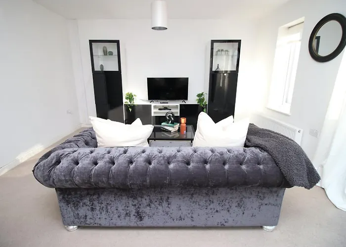 Hotel 3Br | Free Parking | Wifi Cardiff