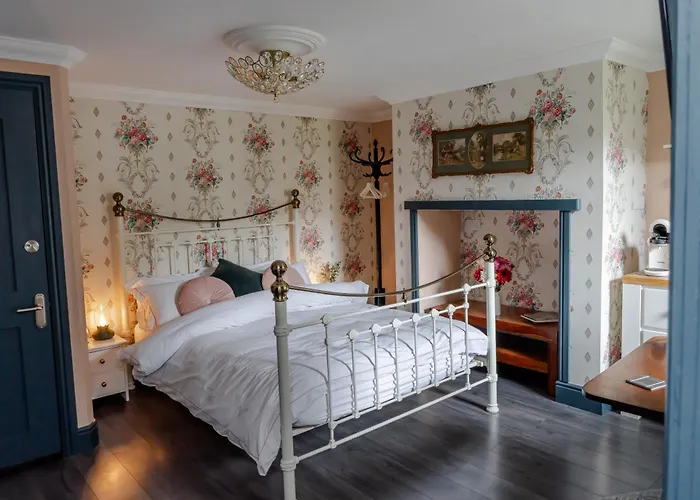 Anne Boleyn'S Escape Hotel Deal