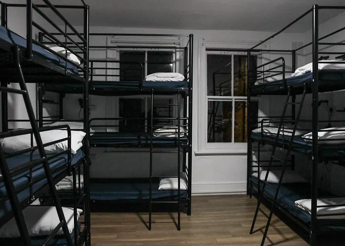 Onefam Waterloo 18-36 Years Old Hostel London