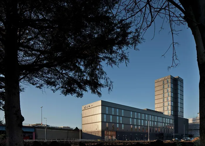 Hampton By Hilton Leeds City Centre With a Casino