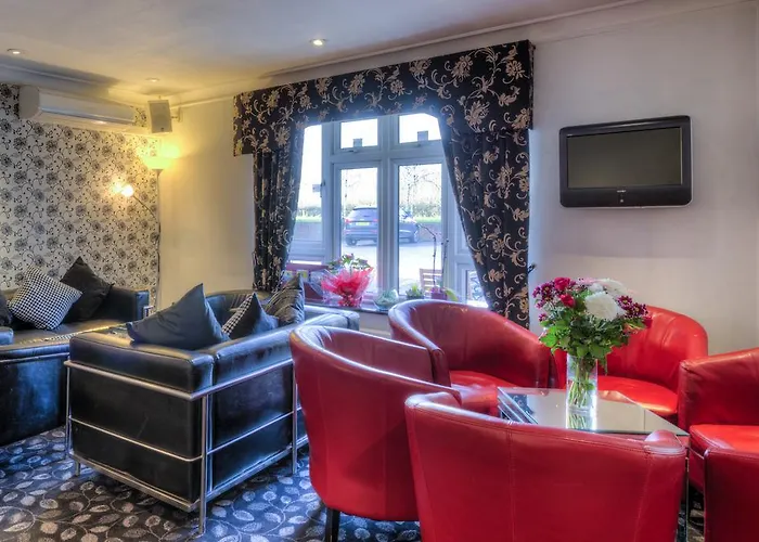 Flexistay Reading West Aparthotel - With Communal Kitchen Use