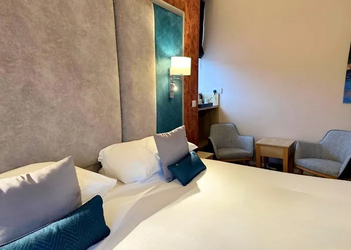 Criccieth Hotels