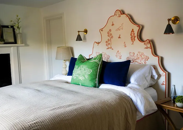 The Bluebell Country Inn, Crickhowell