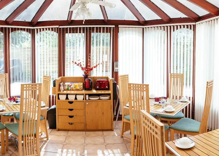 Pymgate Lodge Hotel Manchester Airport Cheadle 
