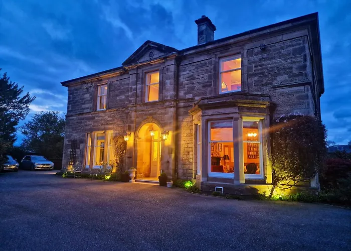 The Pines Guest House Elgin