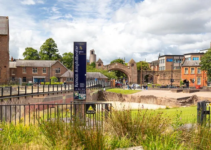 The Cottage In Chester, Sleeps 6 With Free Parking