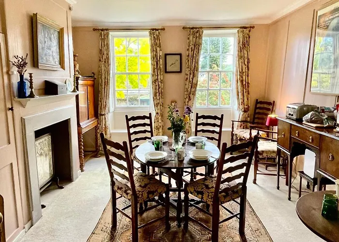 Clarendon Cottage Enfield