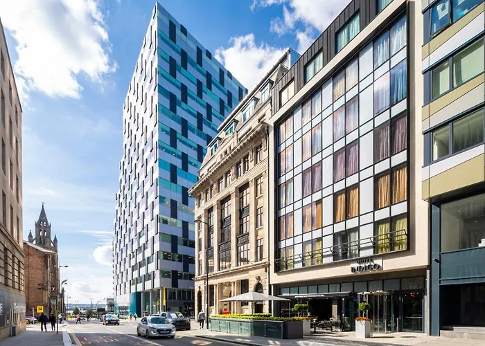 Liverpool hotels near The Beatles Story