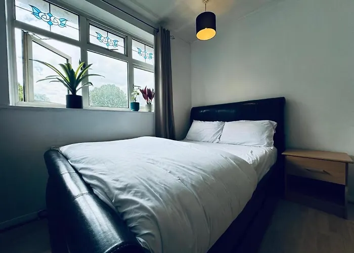 Whitechapel Lindley House R2 Hotel London