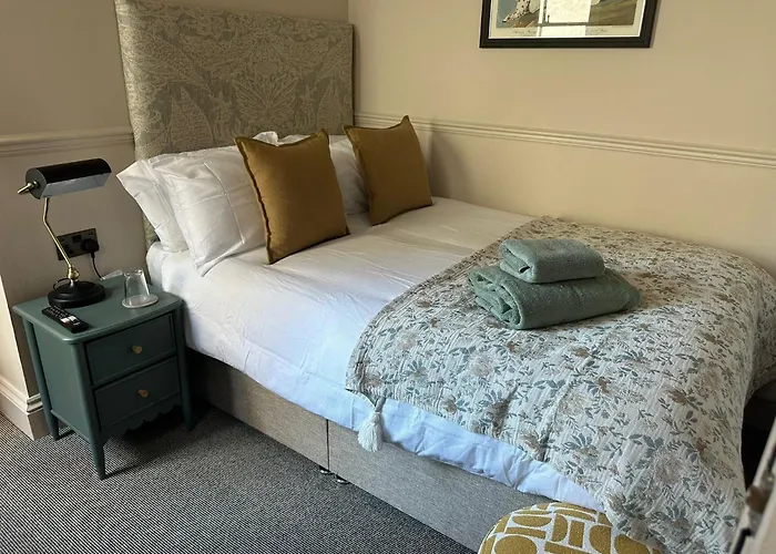 The Golden Cross Hotel Cirencester
