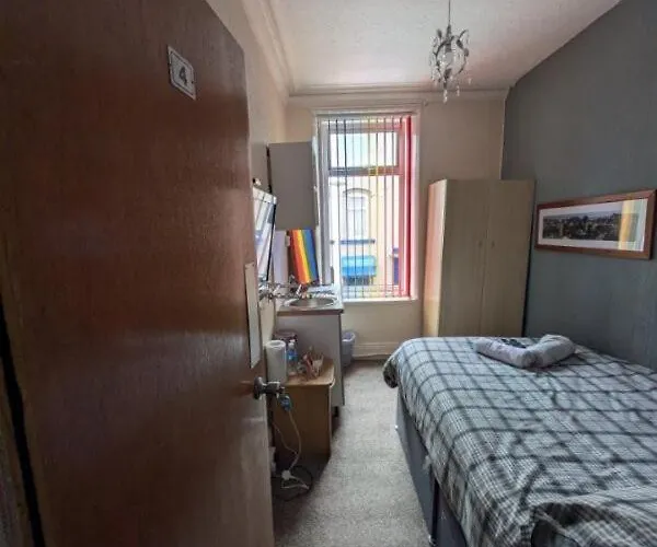 New Kirkstead Guest House Dog Friendly Everyone Welcome Blackpool