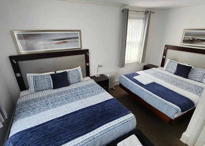 Gatwick Castle B&B Horley 