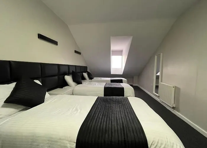 Ryan I Air I Bnb - 102 Mill Street - Free Parking Liverpool