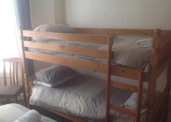 San Diego Guest House - Near Pleasure Beach Blackpool