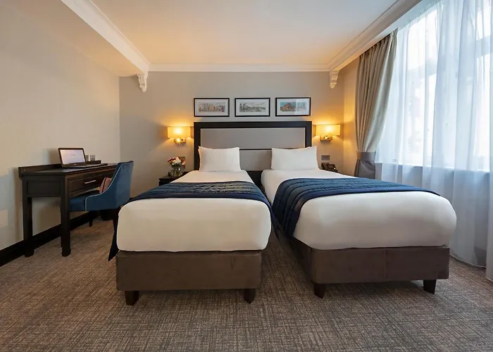 Wellington Hotel By Blue Orchid Londen