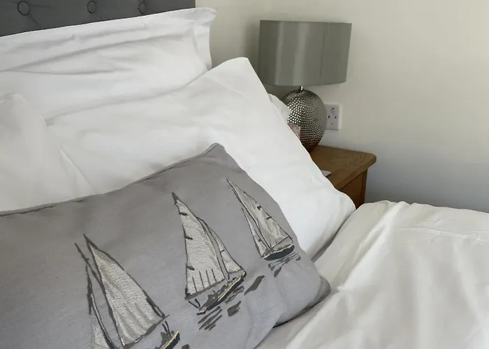 Little Mainstone Guest House Looe