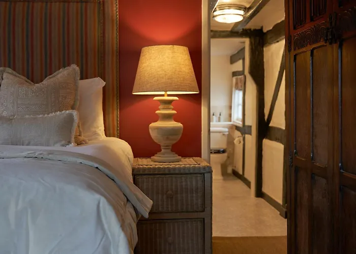 The Chestnut Horse Hotel Winchester