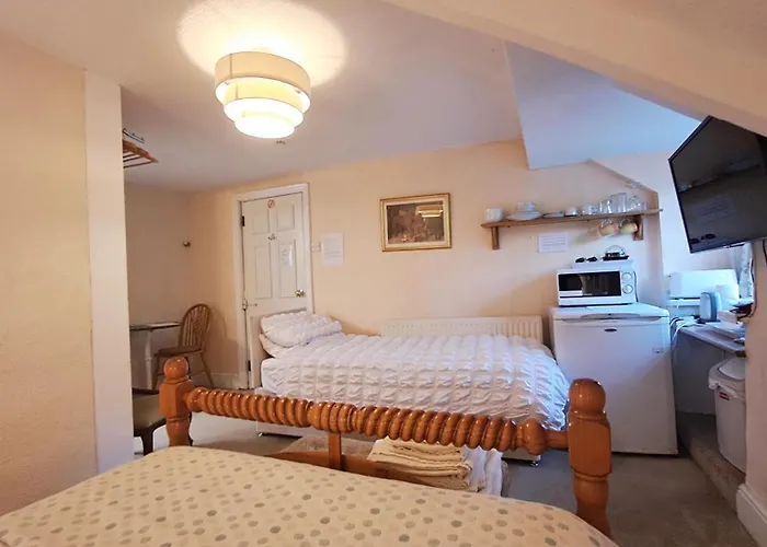 Private Coynant Farm Guesthouse - Farm Park Stay Swansea