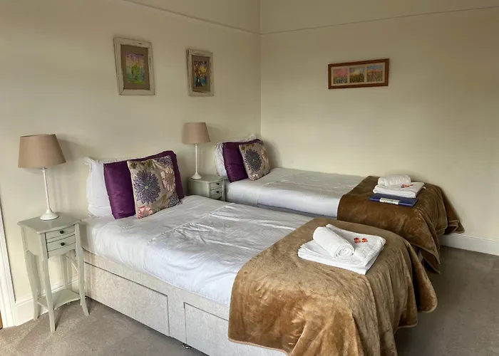 Rie'S Retreat - The Amethyst Room Glastonbury