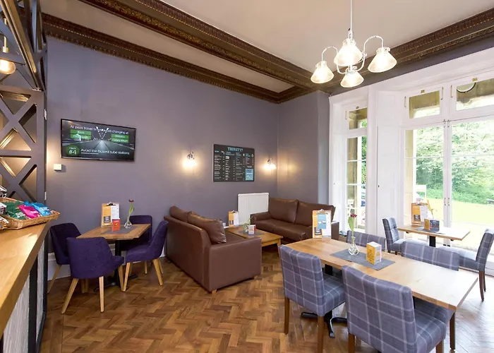 Yha Bath Hostel