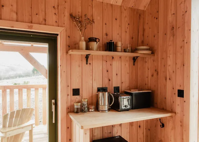 The Bulls Head Wild Cabins Craswall