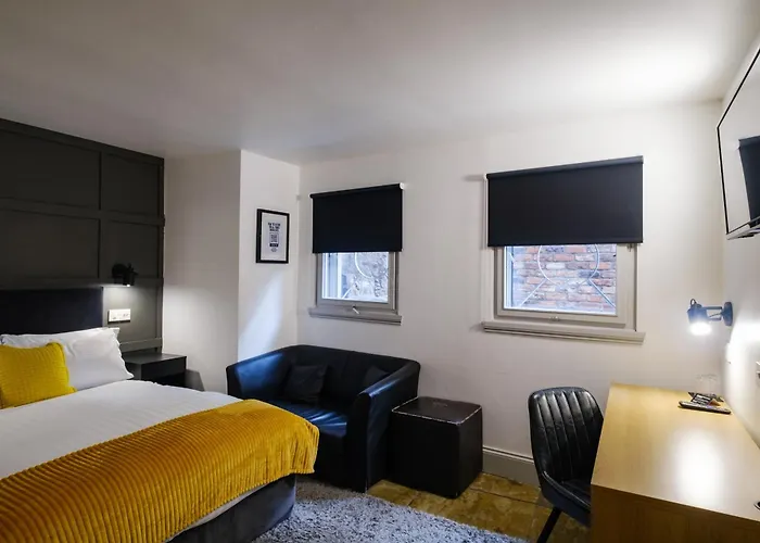 Siberia Bar & Hotel Aberdeen