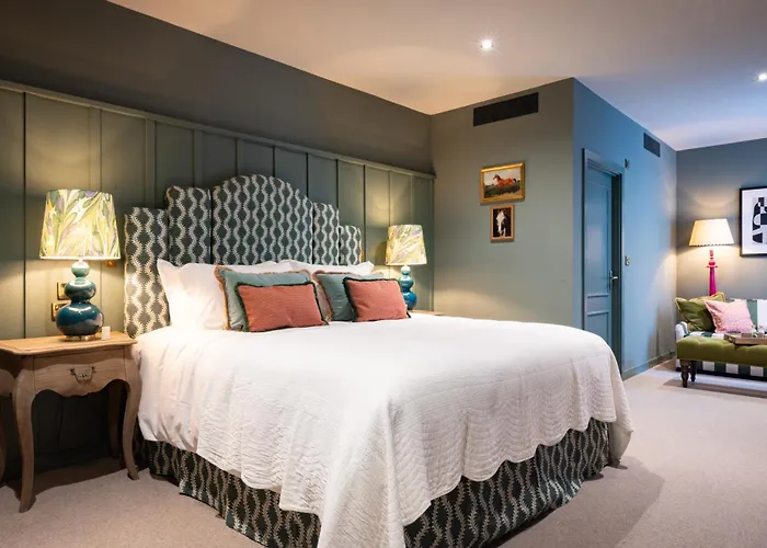 The Coat And Bear - A Heartwood Inn Newbury 
