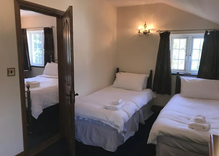Great Trethew Manor Hotel & Restaurant Menheniot
