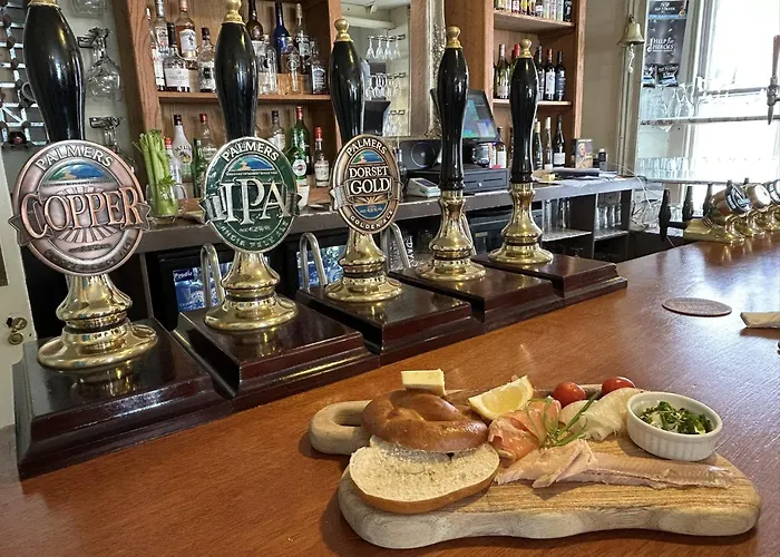 Lord Nelson Hotel Bridport