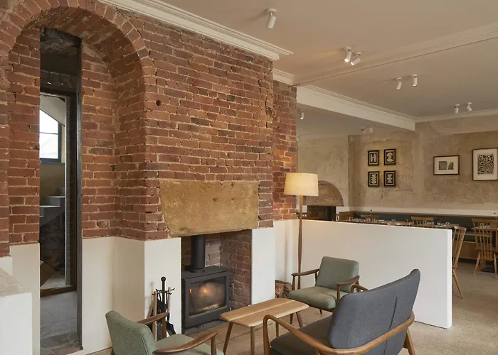 South Petherton Hotels