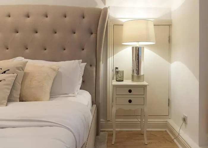 Spacious 1 Bed Sloane Square London