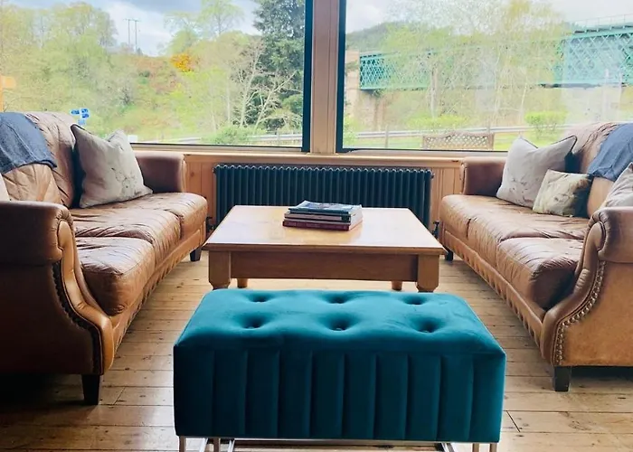 Lairg Hotels