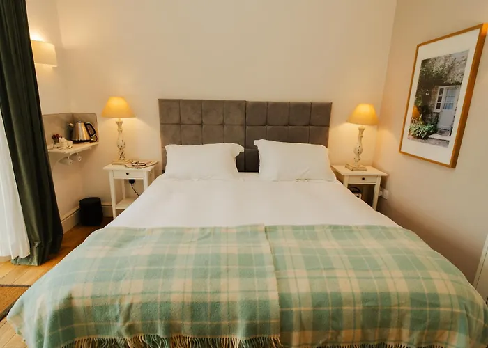 Crepe Farm Barns Hotel Bridport