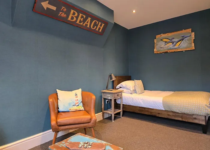 Scarborough hotels near Butter Cross