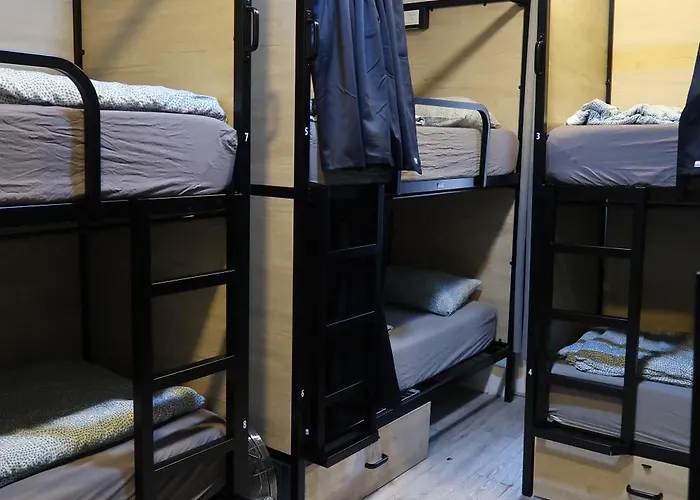 Onefam Notting Hill Hostel London