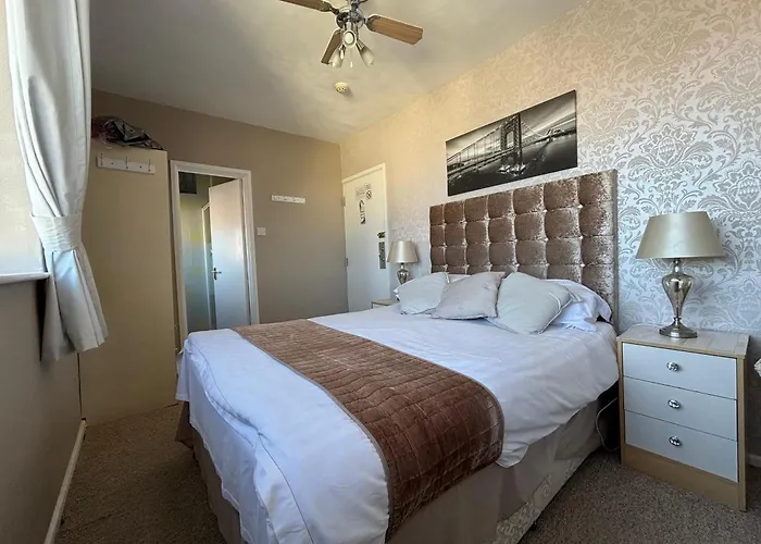 Three Palms Hotel Paignton