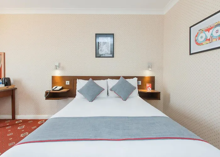 Oyo Stade Court Hotel Hythe 