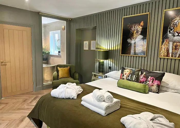 Oyo The Townhouse Hotel Durham