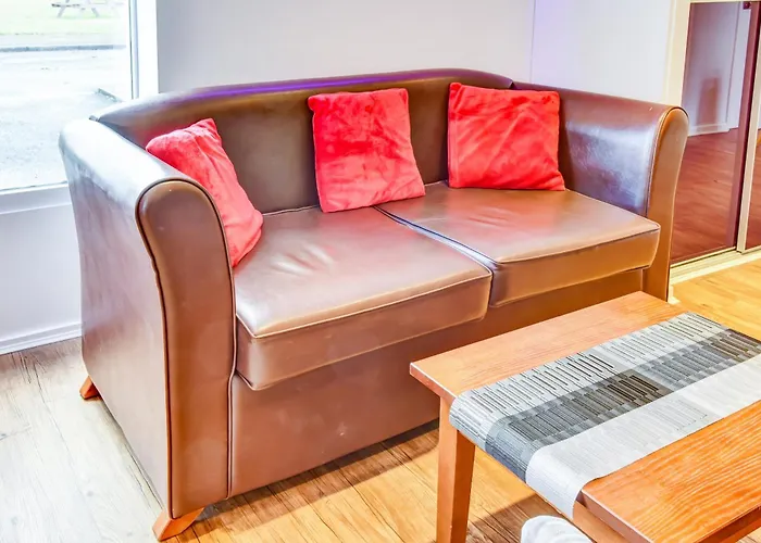 The Hotel Rafiya, Redditch